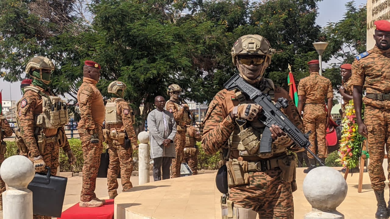 Burkina / An 9 de l’insurrection populaire : Le président de la transition rend hommage aux martyrs