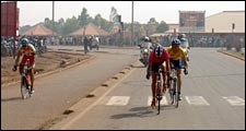 Tour du Faso 2003 : le coup de pédale raté des ETALONS