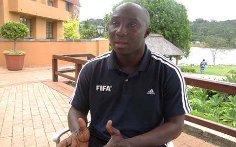 Serge Paulin Ilboudo, arbitre fédéral : « L’arbitre a expulsé Abdoulaye Soulama parce qu’il estime que le gardien a annihilé une action de but »