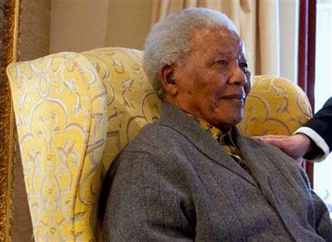 Afrique du Sud : Nelson Mandela de nouveau à l’hôpital