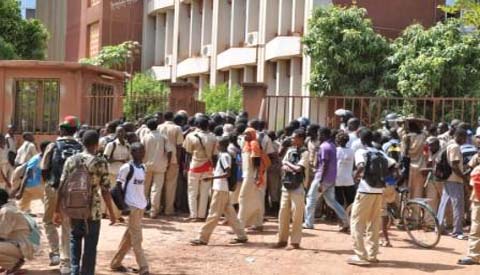 Manifestation de scolaires à Ouagadougou : des élèves désertent les classes pour « soutenir » leurs enseignants
