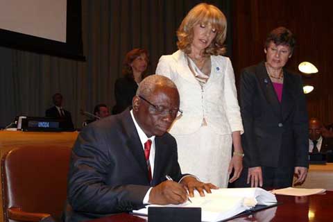Traité sur le Commerce des Armes : le Burkina Faso parmi les premiers signataires.