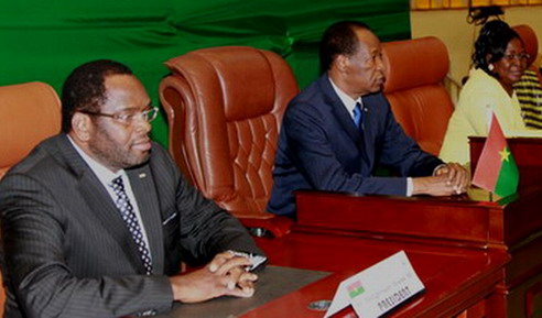Sénat : Arsène Bongnessan Yé espère que Blaise Compaoré trouvera des solutions dans le rapport circonstancié.