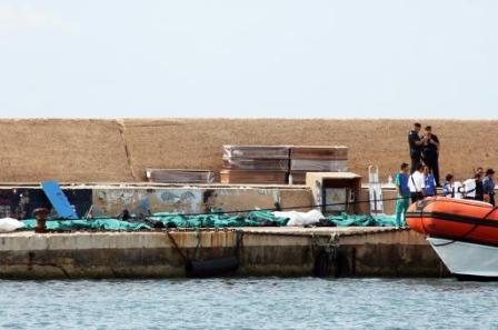 Naufrage de migrants à Lampedusa : le bilan s’alourdit à 82 morts