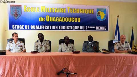 Ecole militaire technique de Ouagadougou : seize stagiaires aptes en logistique reçoivent leurs diplômes