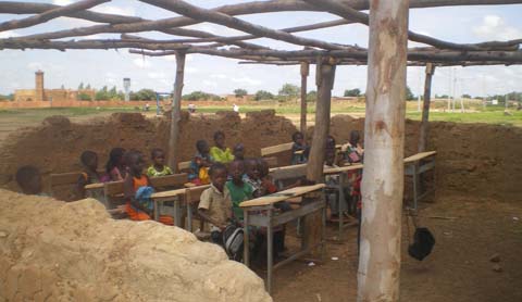  Education : Ecoles sous paillotes dans le Gourma, l’autre visage de l’école burkinabè 