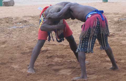 Lutte traditionnelle : La fédération burkinabè prépare la relève