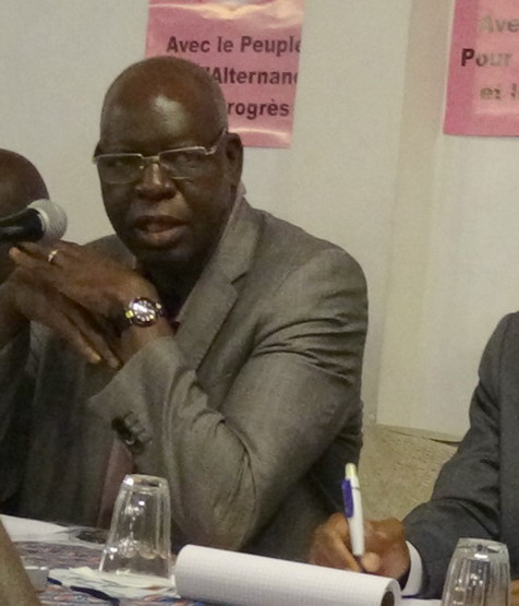 Salif Diallo lors de la rencontre avec les Burkinabè de France le 21 septembre à Paris :  « Notre pays n’est pas un jardin privé »