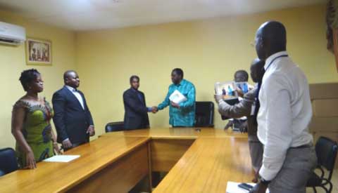 Blessés reçus au CHU-Yalgado Ouédraogo : Contributions de la Mutuelle de l’Armée, de la CAMEG, des jeunes du MPP, et d’Aquatera