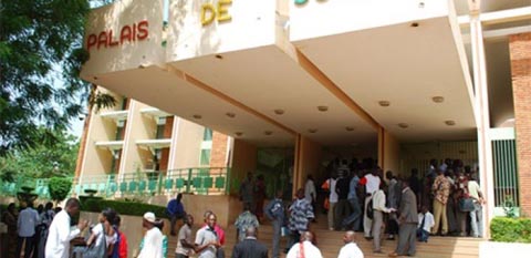Transition politique : Le Syndicat burkinabè des magistrats appelle à « doter le Burkina d’une nouvelle Constitution à la hauteur des aspirations profondes actuelles du peuple »