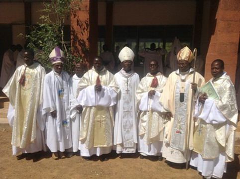Eglise du Burkina : Ordinations presbytérales au monastère de Koubri.