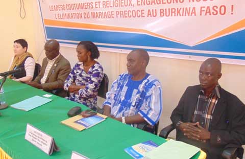 Lutte contre le mariage précoce : Le ministère de l’action sociale sensibilise les leaders coutumiers et religieux du Sahel