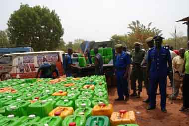 Bobo : 27.000 litres d’huile frelatée saisis par la gendarmerie
