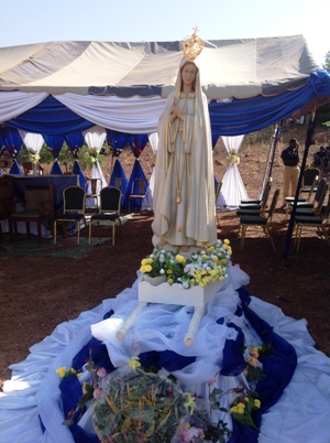 Notre Dame de Fatima reçoit les honneurs à Buugtenga.