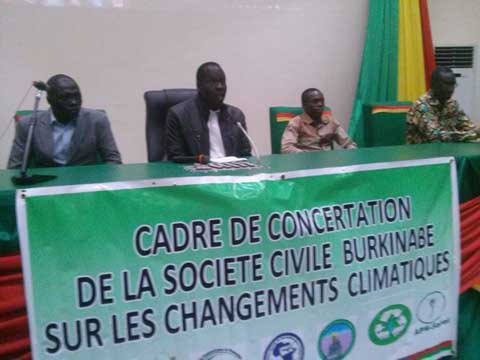 Changements climatiques : Des organisations de la société civile burkinabè sensibilisent sur les enjeux de la CoP21 de Paris 