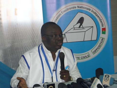 Elections législatives et présidentielle couplées : « Tout se déroule globalement bien », selon Me Barthélémy Kéré