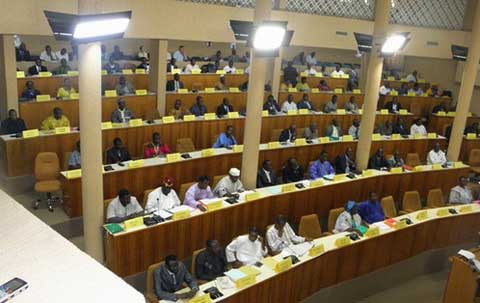 Parlement burkinabè : Le fil de  son histoire,  les jeux d’alliances et les rapports de force !
