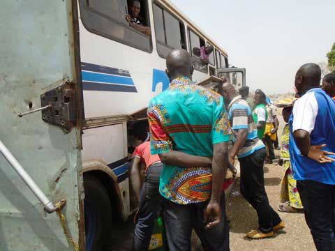 Mesures sécuritaires : De zéro à une dizaine de contrôles routiers sur l’axe Gaoua-Ouagadougou