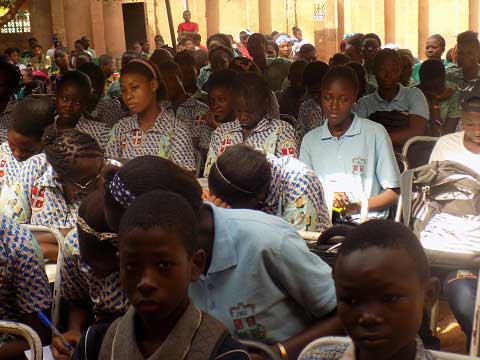 Lutte contre les maladies en milieu scolaire : L’association Jeunesse apôtre de la sainte famille sensibilise