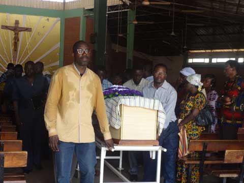 La communauté universitaire burkinabè en deuil : Pr André Nyamba repose désormais au cimetière de Tabtenga
