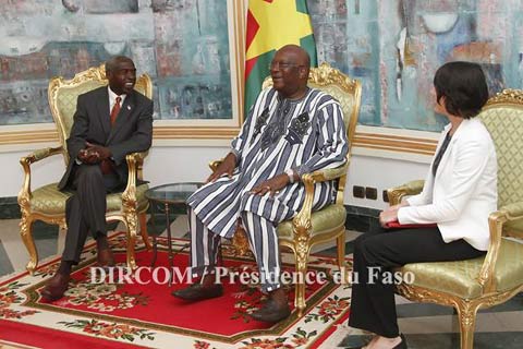 Présidence du Faso : L’Ordre des architectes et l’ambassadeur des USA chez Roch Kaboré