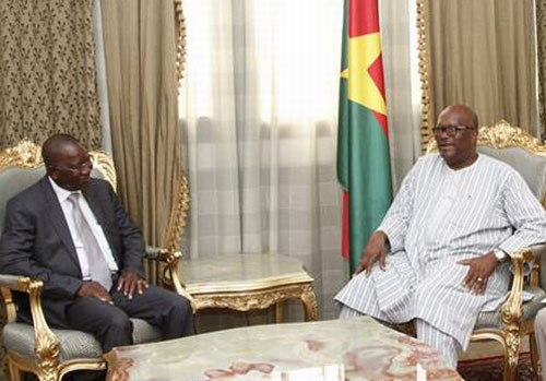 Après le procès Hissène Habré, Gberdao Gustave KAM rend compte au président Roch Kaboré