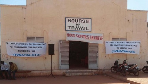 Bobo-Dioulasso : Le syndicat national des travailleurs des collectivités territoriales du Burkina (SYNATRA-CTB) réclame de meilleures conditions de vie