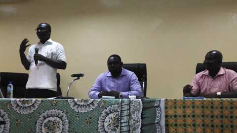 ‘’Ce n’est pas en adoptant une nouvelle Constitution que le Burkina va changer, mais quand nous changerons », Pr Augustin Loada, constitutionnaliste