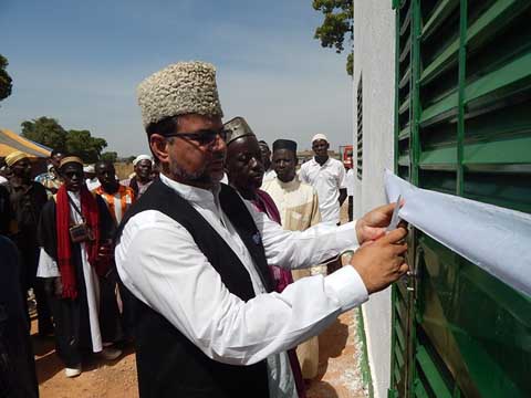 La Communauté islamique ahmadiyya inaugure une mosquée à Boromo