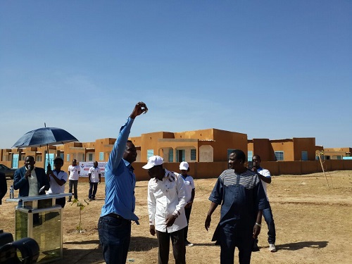 Logements à Ouagadougou : Des membres d’une coopérative en possession de leur clé
