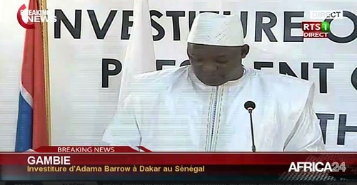 Crise Gambienne : Adama Barrow prête serment à partir du Sénégal