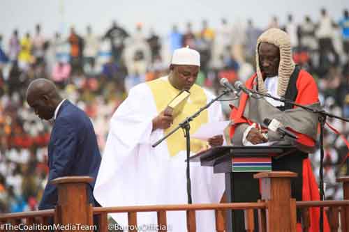 52e anniversaire de l’indépendance de la Gambie : le Président élu Adama BARROW prête serment