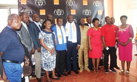 Orange Burkina Faso signe un nouveau partenariat de 4 ans avec la Fédération Burkinabè de Football  (FBF) en tant que Sponsor Officiel des Etalons  