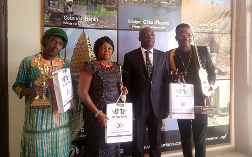 Air Burkina : Des artistes reçoivent des billets d’avion 