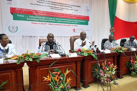 Dialogue Etat/OSC : 	« Le travail de construction d’une nation est une œuvre de longue haleine », amorti le président du Faso, Roch Kaboré