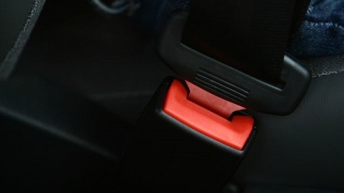 Porter sa ceinture de sécurité : Un geste qui sauve la vie de celui qui le fait ainsi que celle des autres