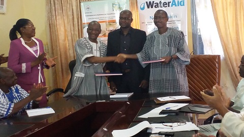Eau et assainissement : Water Aid et le FONRID signent une convention pour promouvoir la recherche