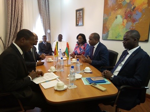 Coopération bilatérale Burkina Faso/Bénin : Une délégation béninoise en séance de travail avec le ministre Alpha Barry