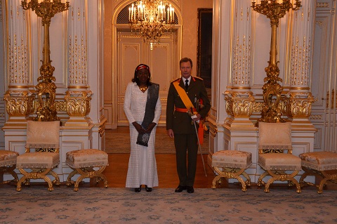 Diplomatie : Jacqueline Marie Zaba/Nikiéma présente ses lettres de créances au Grand-Duc Henri de Nassau de Luxembourg