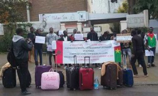 Etudiants burkinabè boursiers en France : Confrontés à des arriérés de paiement, ils crient « A l’aide ! »