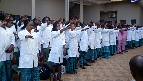 Ecole privée de santé Saint Jean Paul II : La première promotion s’engage à « un enseignement efficace pour des soins de qualité »