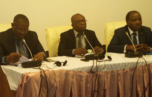 « La santé passe d’abord par la base ; c’est depuis la case qu’on commence jusqu’au niveau supérieur », interpelle le directeur général adjoint de l’OOAS, Dr Assogba 