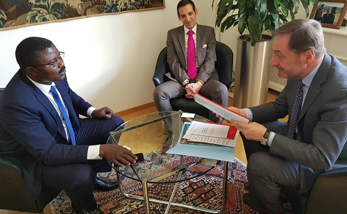 Coopération Burkina-Suisse : L’Ambassadeur Sougouri a remis les copies figurées de ses lettres de créance