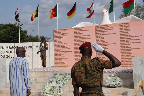 Crash d’Air Algérie : Quatre ans après, une stèle en mémoire des victimes