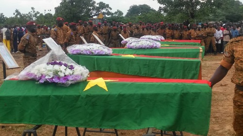 Soldats tués sur l’axe Gayéri-Foutouri : Le sous-lieutenant David Tenkodogo et ses cinq éléments reposent désormais à Fada N’Gourma