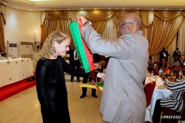 Burkina : La gouverneure générale du Canada élevée au rang de la Dignité de Grand-Croix de l’Ordre national