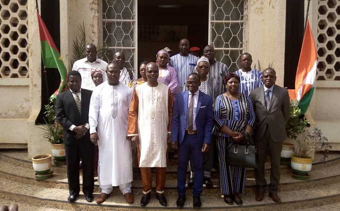 Diaspora burkinabè : Niamey abrite le lancement des opérations de délivrance des documents de votation