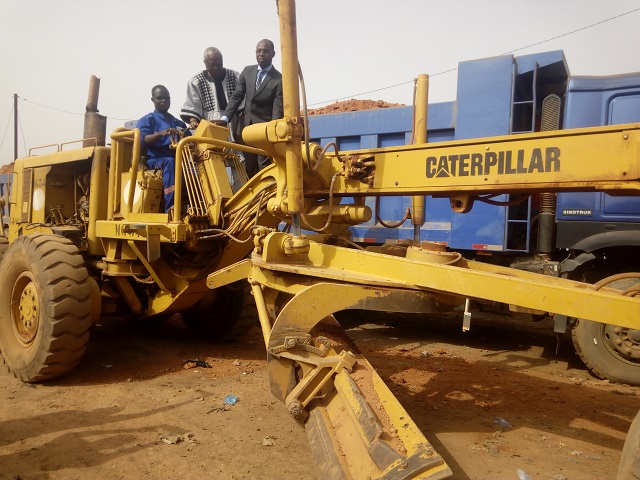 Arrondissement  n°2 de Ouagadougou : La mairie  lance les  travaux d’entretien des routes en terre  