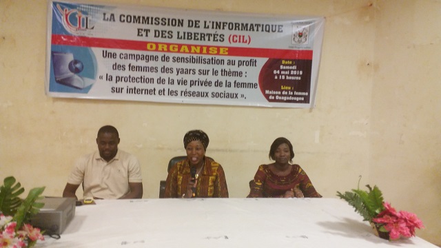 Protection de la vie privée sur les réseaux sociaux : La Cil sensibilise les femmes des marchés et yaars de Ouagadougou 