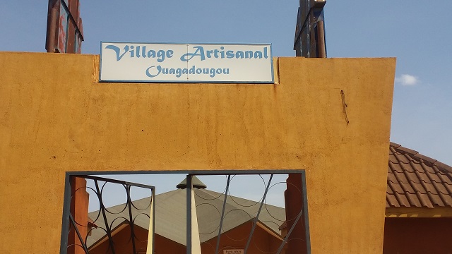 Sit-in au Village artisanal de Ouagadougou : « Si rien n’est fait, le VAO pourrait fermer », s’inquiète Abraham Diao, délégué du personnel